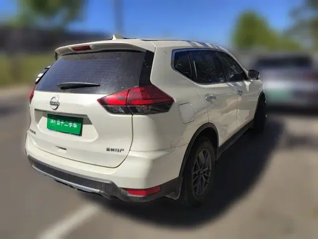 Nissan X-Trail — Фото автомобиля 6