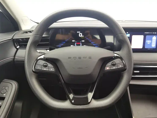 Roewe i5 — Фото автомобиля 11