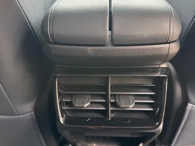 Geely Boyue L — Фото автомобиля 15