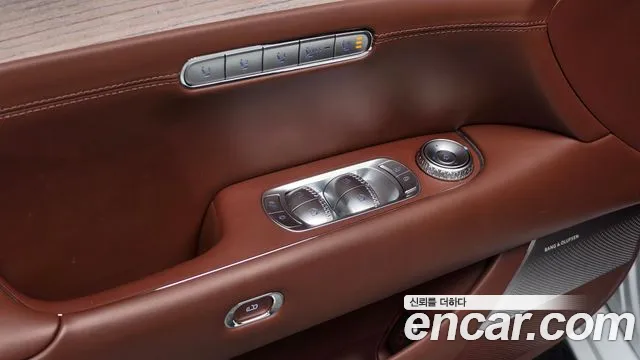 Genesis G90 Бензин 3.5 турбо AWD — Фото автомобиля 26