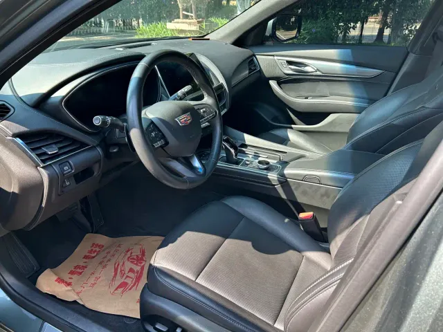 Cadillac CT5 — Фото автомобиля 4