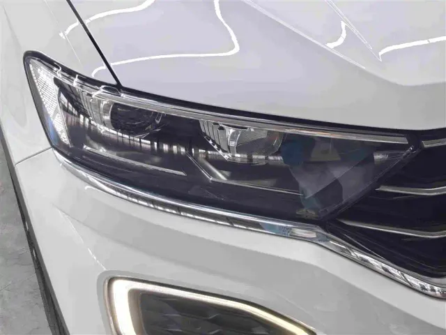 Volkswagen T-Roc — Фото автомобиля 7