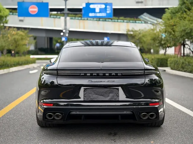 Porsche Panamera — Фото автомобиля 5