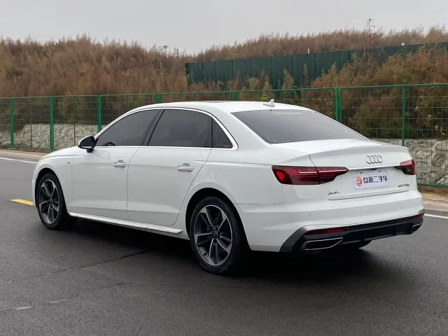 Audi A4L — Фото автомобиля 6