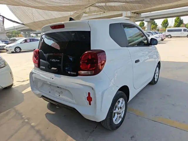 Roewe Clever — Фото автомобиля 6