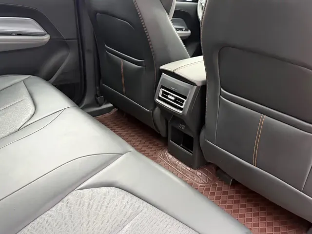 Changan Oshan Changan Oshan Z6 2022 Blue Whale 1.5T DCT Intelligent Enjoyment — Фото автомобиля 10