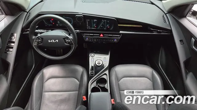 Kia Niro The All New Niro Signature — Фото автомобиля 7