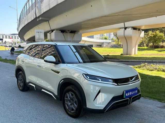 BYD Yuan UP — Фото автомобиля 3