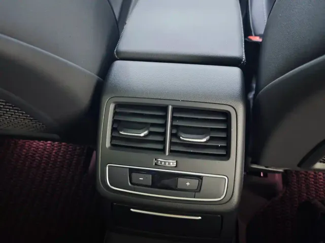 Audi A4L — Фото автомобиля 6