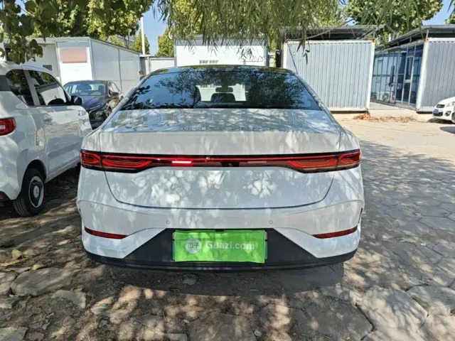 BYD Qin PLUS — Фото автомобиля 5