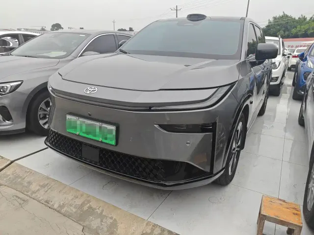Фотография автомобиля — Toyota BoZhi 3X