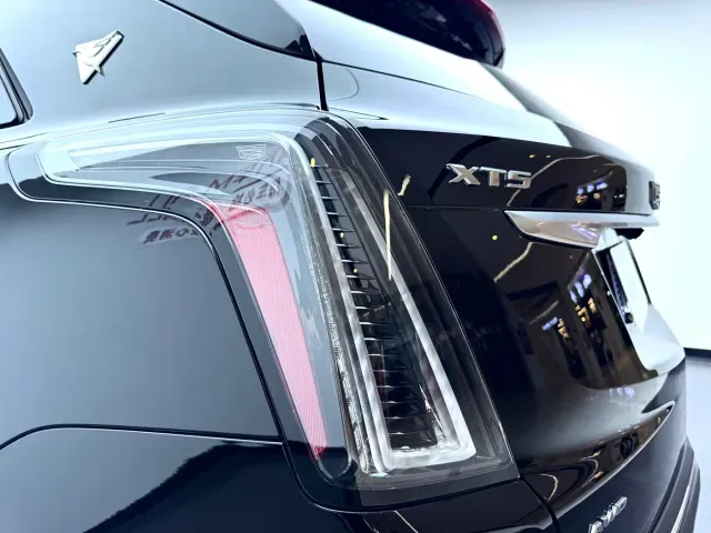 Cadillac XT5 — Фото автомобиля 9