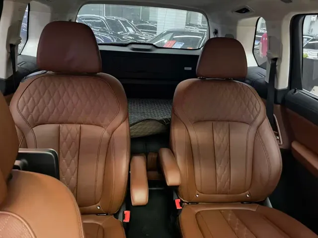 BMW X7 — Фото автомобиля 13