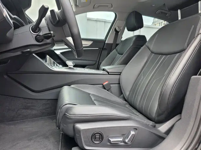 Audi A6L — Фото автомобиля 8