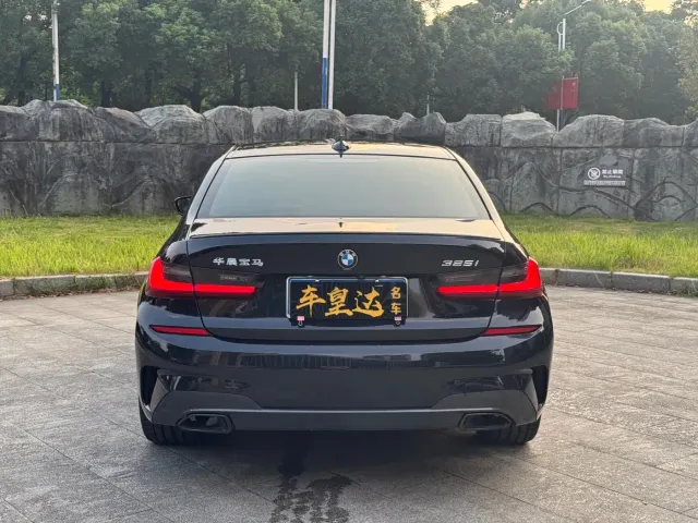 BMW 3 Series — Фото автомобиля 5