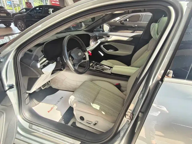 Audi A6L — Фото автомобиля 8