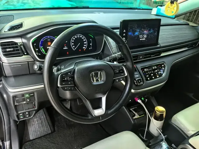 Honda Odyssey 2022 2.0L e:HEV Sharp·Luxury 4-Seater Edition — Фото автомобиля 12