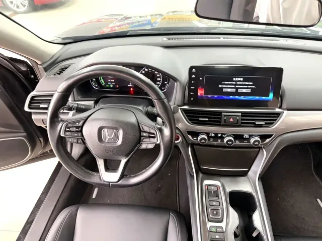 Honda Accord — Фото автомобиля 18