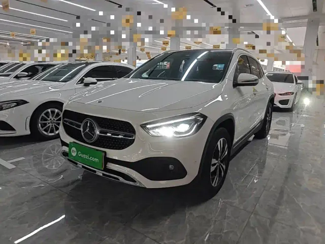 Фотография автомобиля — Mercedes-Benz GLA-Class