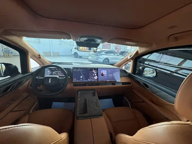 Wey Alpine — Фото автомобиля 13