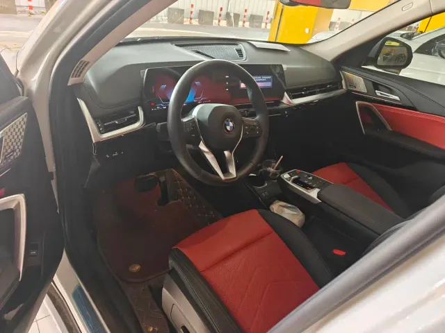 BMW X1 — Фото автомобиля 2