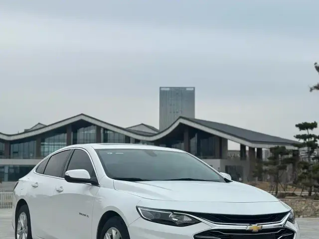 Chevrolet Malibu XL — Фото автомобиля 3