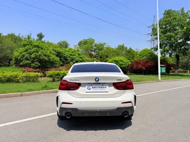 BMW 1 Series — Фото автомобиля 9