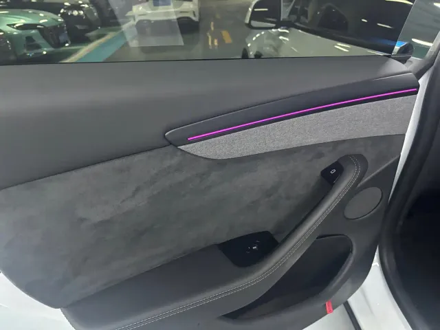 Tesla Model Y — Фото автомобиля 6