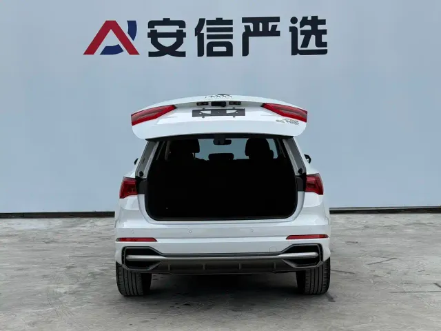 Audi Q3 — Фото автомобиля 8