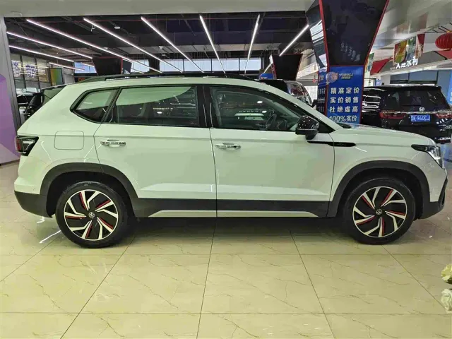 Volkswagen Tharu 2023 300TSI 2WD Moon Premium Edition — Фото автомобиля 17