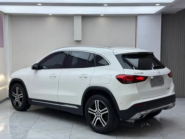 Mercedes-Benz GLA-Class — Фото автомобиля 6