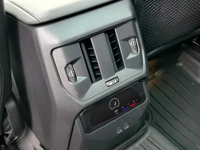 BMW X3 M50 — Фото автомобиля 16