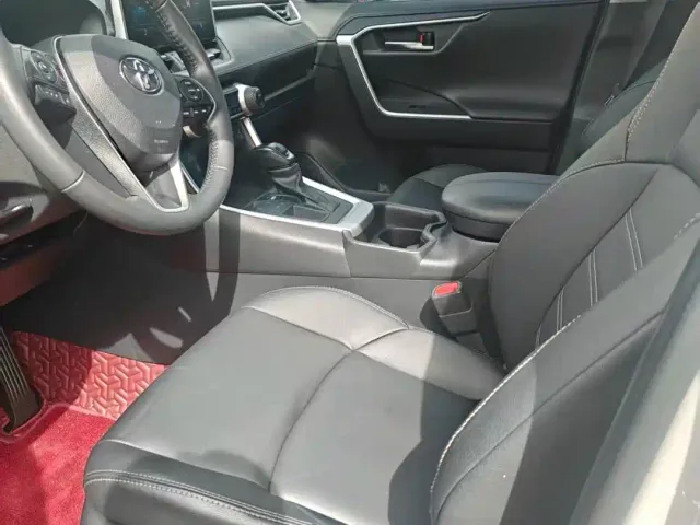 Toyota Wildlander — Фото автомобиля 7