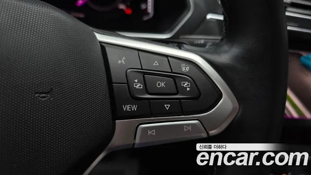 Volkswagen Tiguan — Фото автомобиля 19