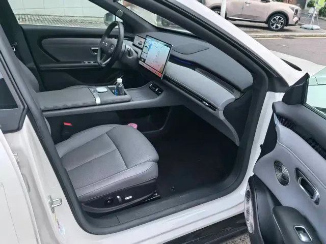Changan Qiyuan A06 — Фото автомобиля 9