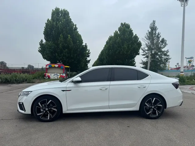 Skoda Octavia — Фото автомобиля 5