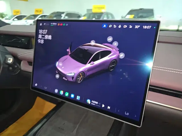 Xiaomi SU7 — Фото автомобиля 8