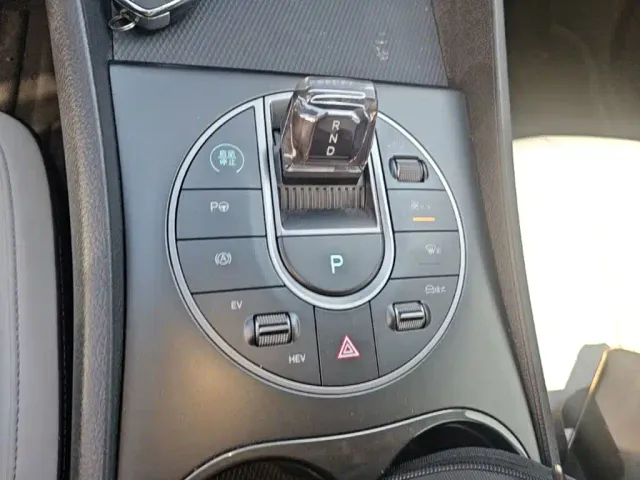 BYD Seal 05 DM-i — Фото автомобиля 10