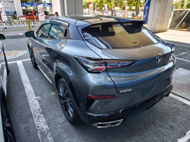 Changan UNI-T — Фото автомобиля 3