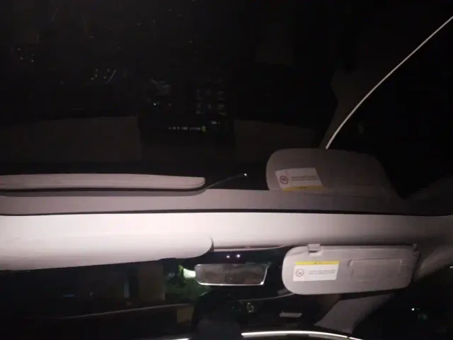 Tesla Model 3 — Фото автомобиля 14