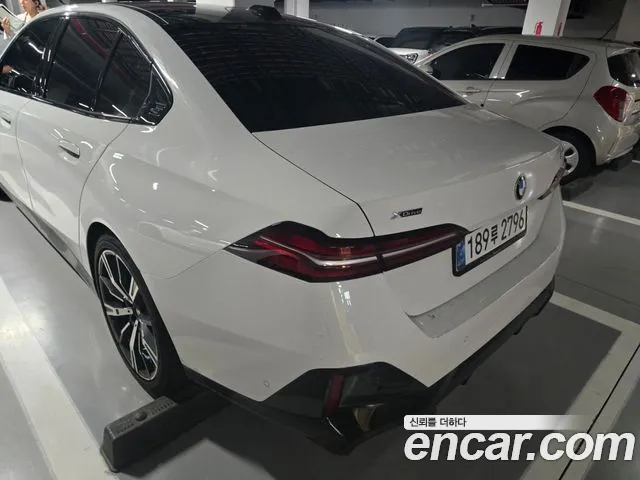 BMW 5-Series 5 серия (G60) 530i xDrive M Sport — Фото автомобиля 6