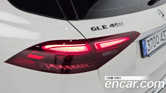 Mercedes-Benz GLE-Class — Фото автомобиля 20