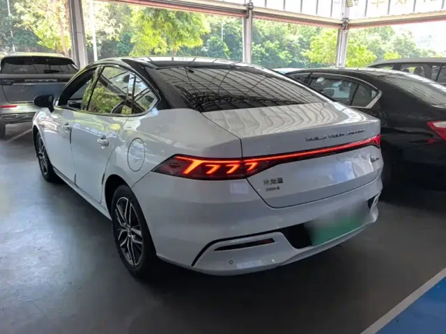 BYD Qin PLUS — Фото автомобиля 4