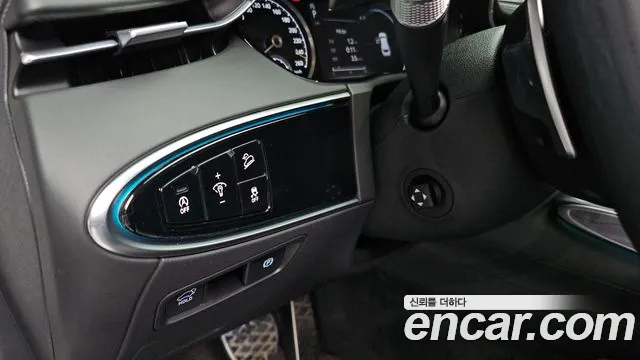 Genesis GV70 2.5T Бензин AWD — Фото автомобиля 18