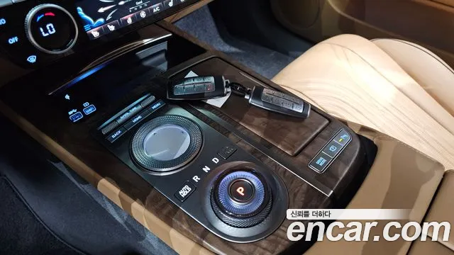 Genesis G80 Бензин 3.5 турбо AWD — Фото автомобиля 9