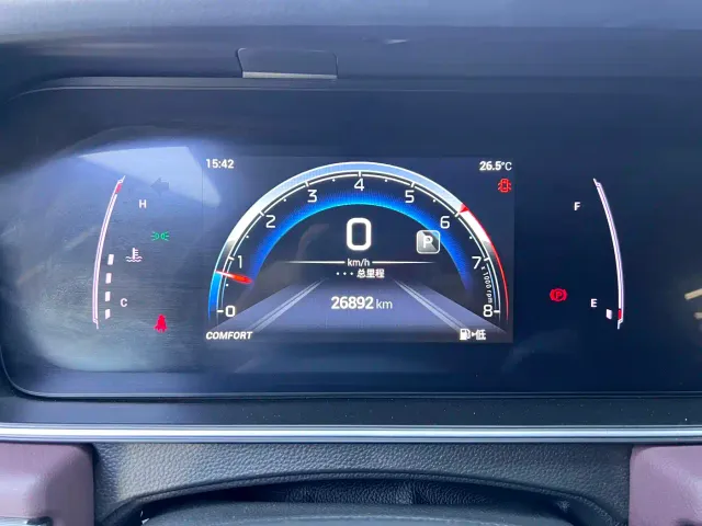 GAC Trumpchi M6 — Фото автомобиля 10