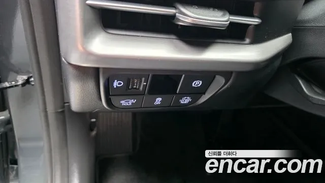 Hyundai Grandeur GN7 — Фото автомобиля 28