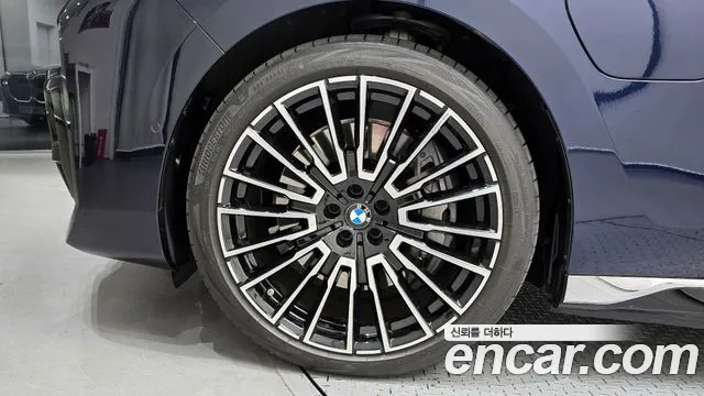 BMW 7-Series 7 серия (G70) — Фото автомобиля 5