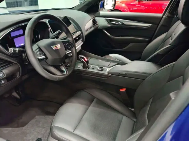 Cadillac CT5 — Фото автомобиля 5