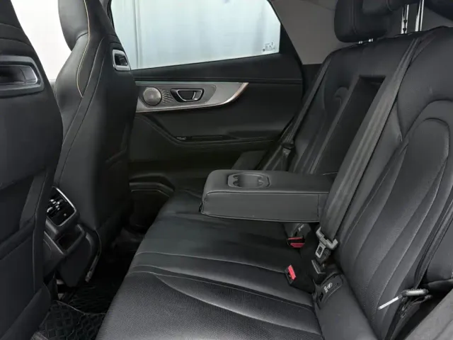 Chery Omoda 5 — Фото автомобиля 12